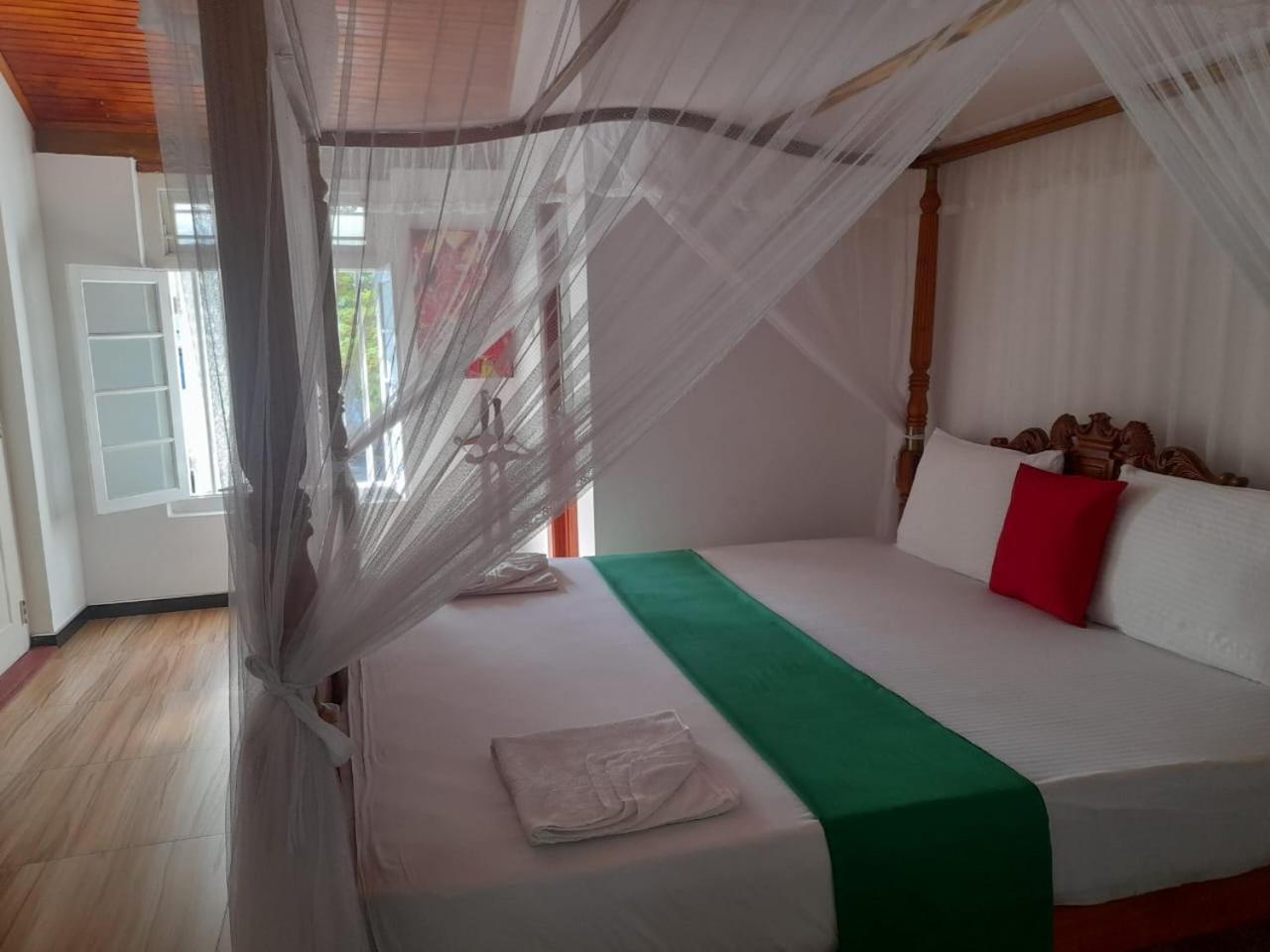 Tranquility Guest House Hikkaduwa Exterior photo